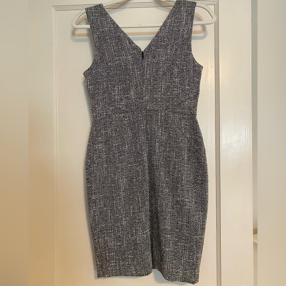 Dark Navy Blue and Off White tweed Banana Republic Petite Dress Size 0 - Picture 3 of 6